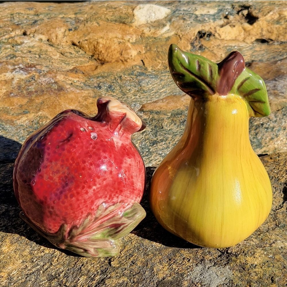Vintage Fruit Salt and Pepper Shaker